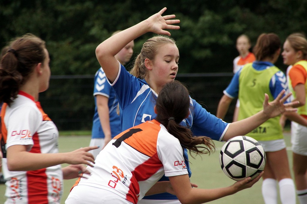 Korfbal C2  5 oktober-013.jpg